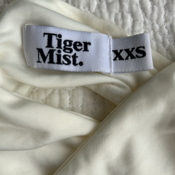 Tiger mist halter, top size xxs never been worn excellent condition - Picture 3 of 4